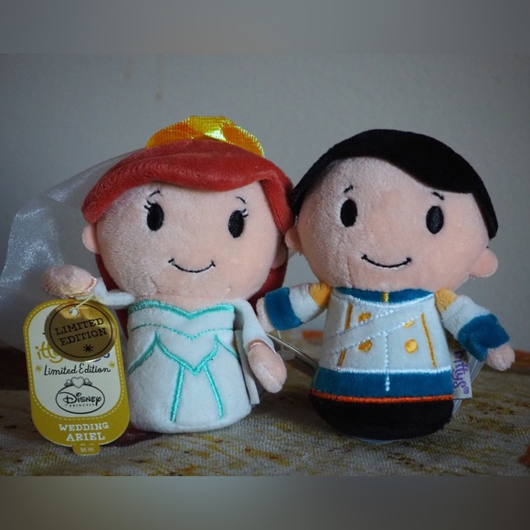 “Wedding Ariel” hallmark itty Bitty’s doll 5” with tags - Picture 3 of 4